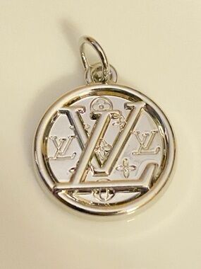 LV Medallion Motif Zipper Pull Charm Stamped Silver Tone